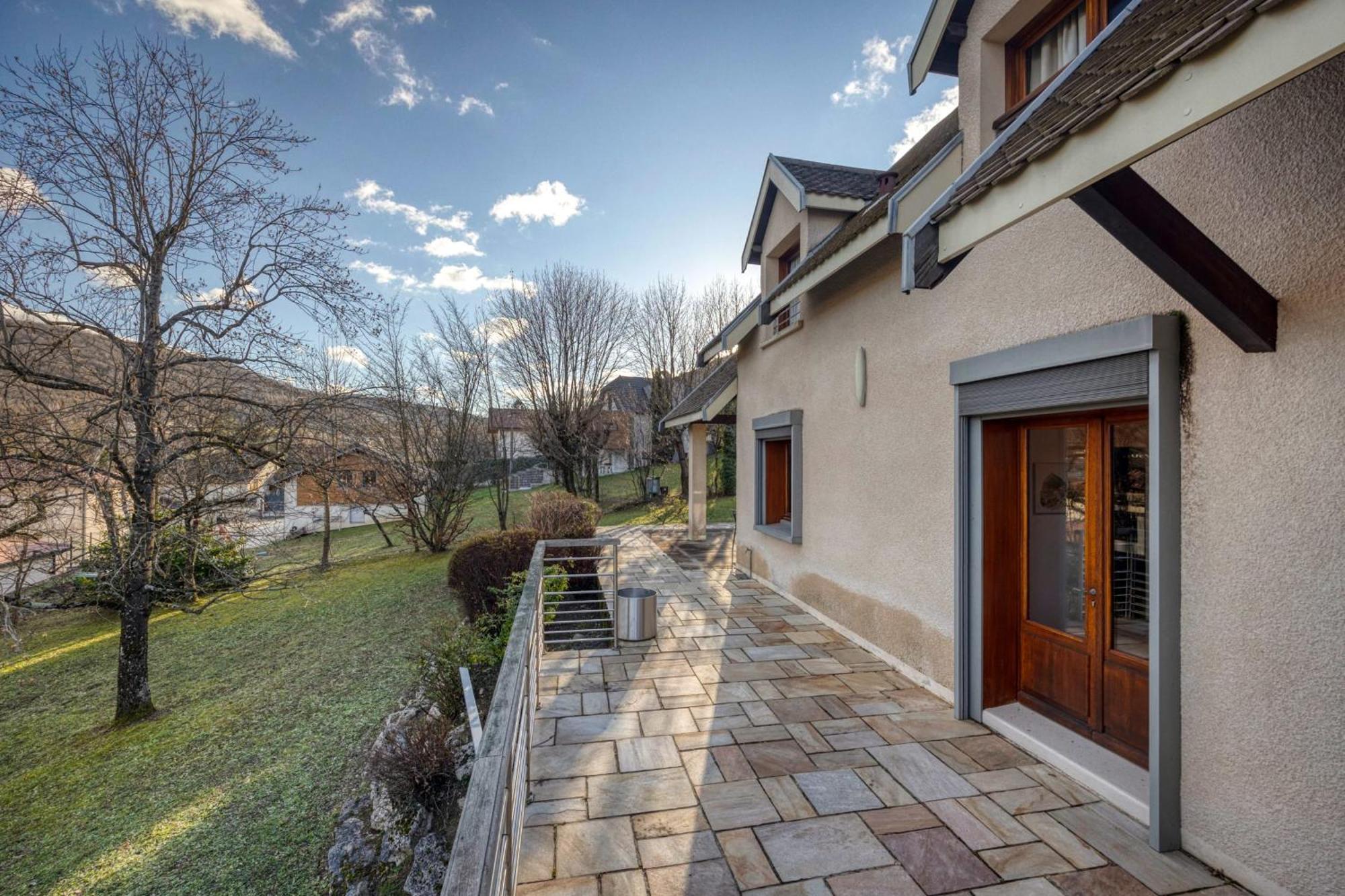#Hp La Maison Des Lilas Large Family House Sleeps 12 Garden Seyssins Exterior photo
