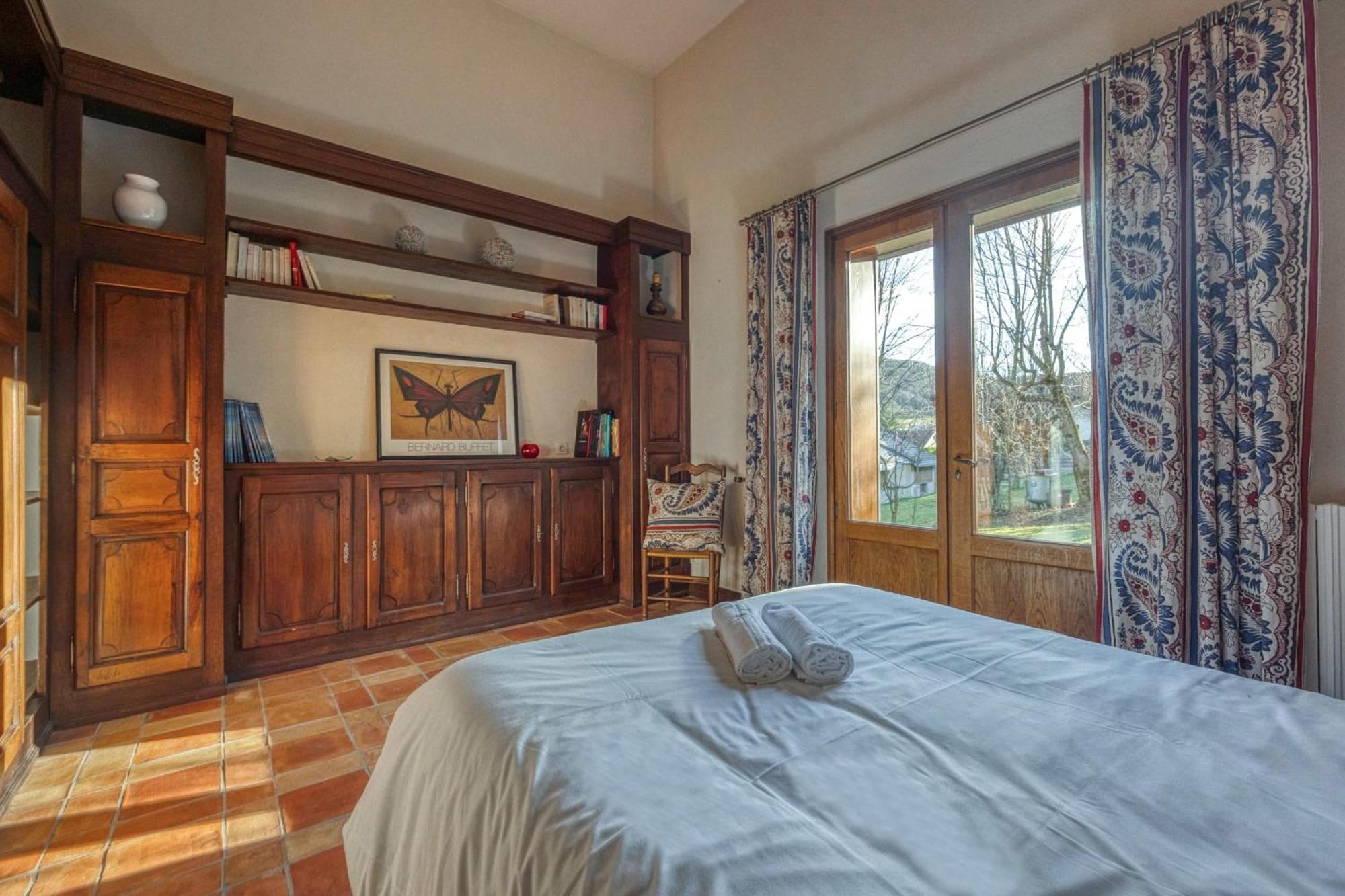 #Hp La Maison Des Lilas Large Family House Sleeps 12 Garden Seyssins Exterior photo